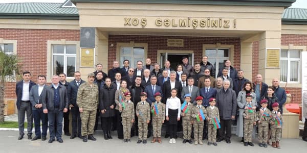 Elmar Məmmədyarov iki müavinini cəbhə bölgəsinə göndərdi (FOTOLAR)