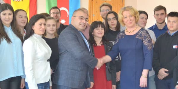 “Mədəniyyətlərarası dialoq və Azərbaycan-İspaniya-Moldova əlaqələri” (FOTO)