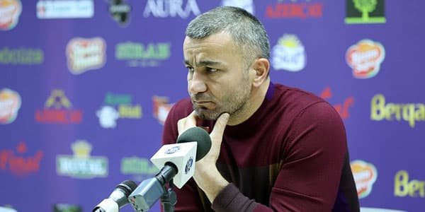 Qurban Qurbanov: "Bu cür yazılara fikir vermirəm"