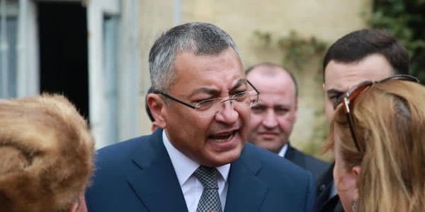 Rövşən Rzayev: "Yataqxanada baş verən yanğın qəsdən törədilib"