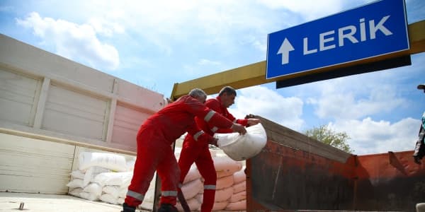 Lerikdə 29 ton mineral gübrə güzəştli şərtlərlə satıldı (FOTOLAR)