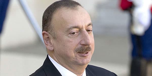 İlham Əliyev kilsədəki yanğından yazdı