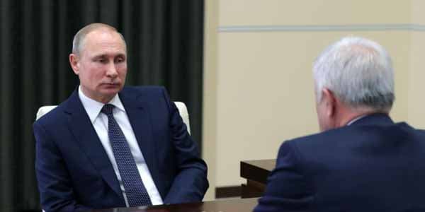 Putin Vahid Ələkbərovla görüşdü