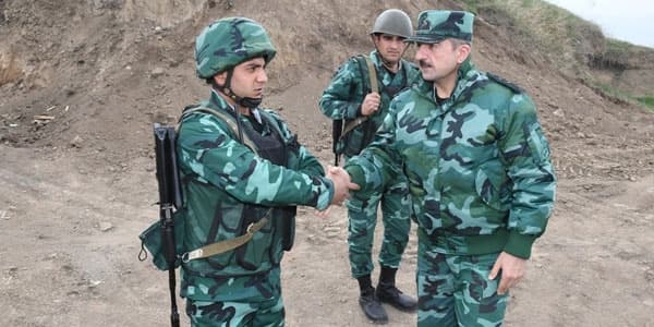 General Ermənistanla sərhəddə (FOTOLAR)