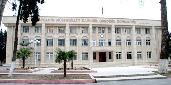 Məmurdan vətəndaşa "məsləhət": “İmkanın yoxdur, uşağın məktəbə getməsin”