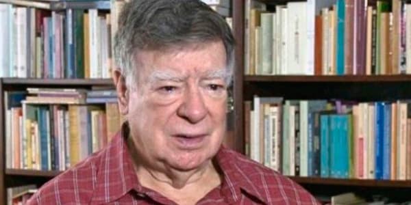 "Sağlamlıq üçün verilən tövsiyələrin hamısı yalandır, əslində..." - Məşhur onkoloq