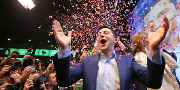 Aktyor Vladimir Zelenski Ukraynanın yeni prezidentidir