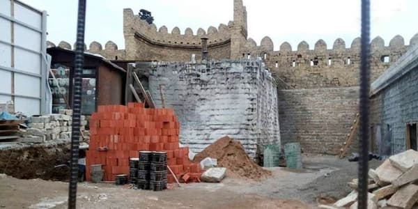Bakının Qoşa Qala qapısı restorana çevrilir (AÇIQLAMA)