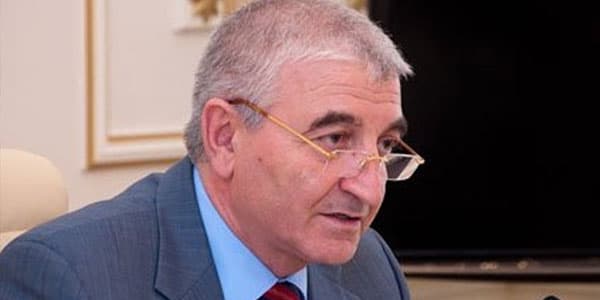 Məzahir Pənahov nə qədər maaş alır?
