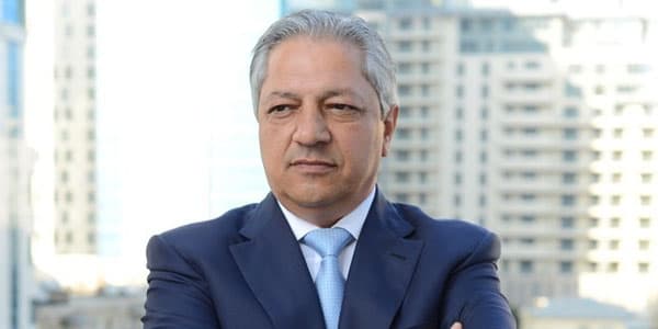 Deputat Cavanşir Feyziyev müğənninin adına 10 milyonluq obyekt alıb 