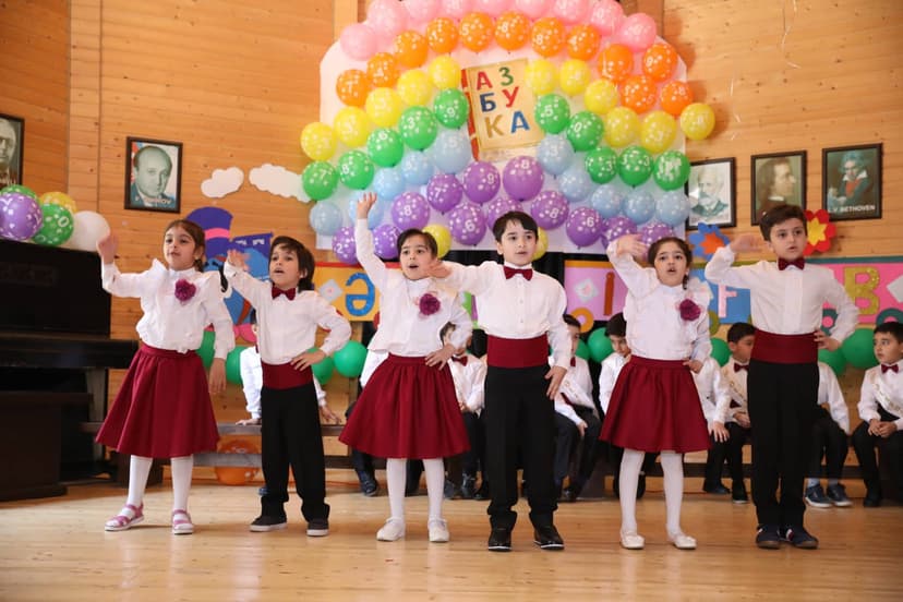 "Zirvə" Litseyində "Əlifba Bayramı" (FOTOLAR)