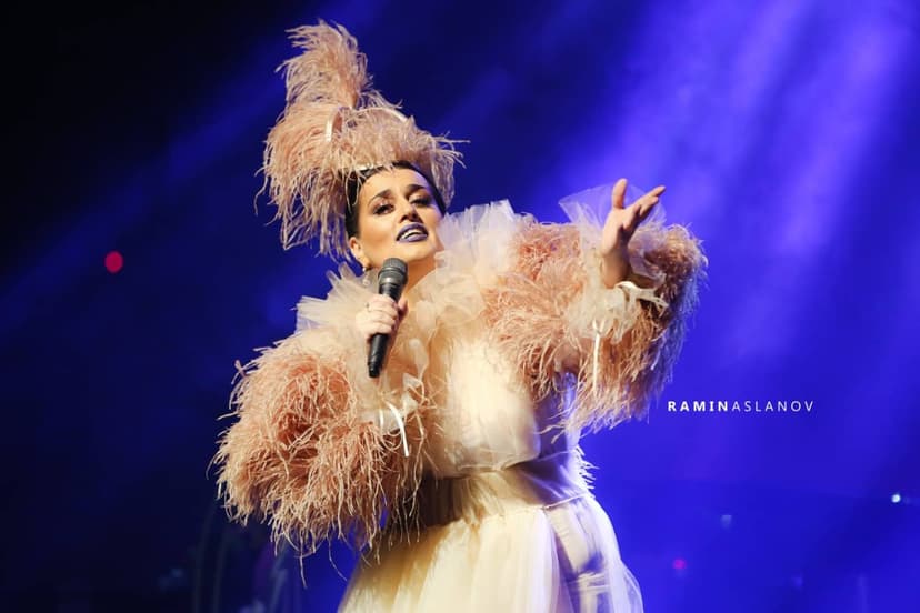 Elza Seyidcahan yenə təəccübləndirdi (FOTO/VİDEO)