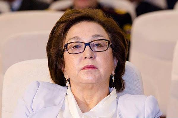 Məleykə Abbaszadə: “100 bal yığırlar, amma heç nə bilmirlər”