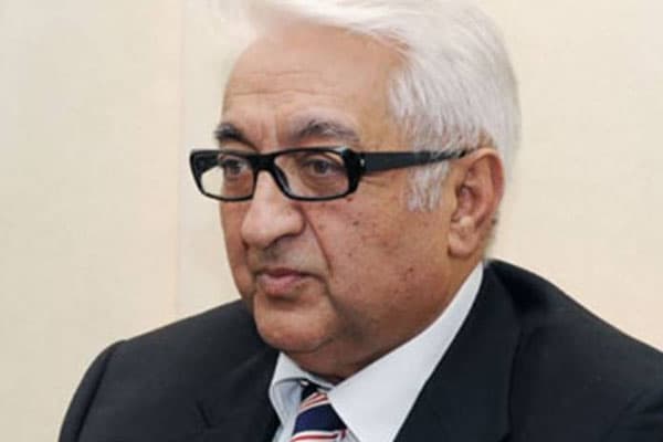 Arif Paşayev “ALMAZ” nişanı ilə təltif olundu (FOTO)