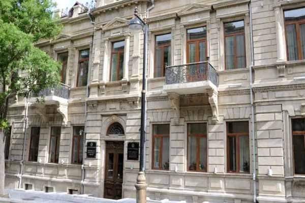 Dövlət Komitəsindən dinin ali məktəblərdə məcburi tədrisi ilə bağlı məlumatlara münasibət