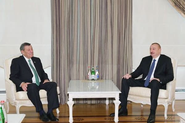 İlham Əliyev Uruqvayın XİN rəhbərini qəbul edib