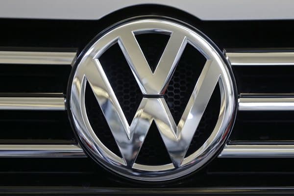 "Volkswagen" 30 milyard dollar itirib