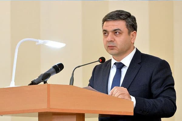 Əkbər Hacıyev: “Əhaliyə kütləvi bildirişlərin göndərilməsi dayandırılacaq”