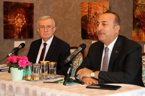 Macarıstandakı diaspor sədrimiz Çavuşoğlu ilə nədən danışdı (Foto)