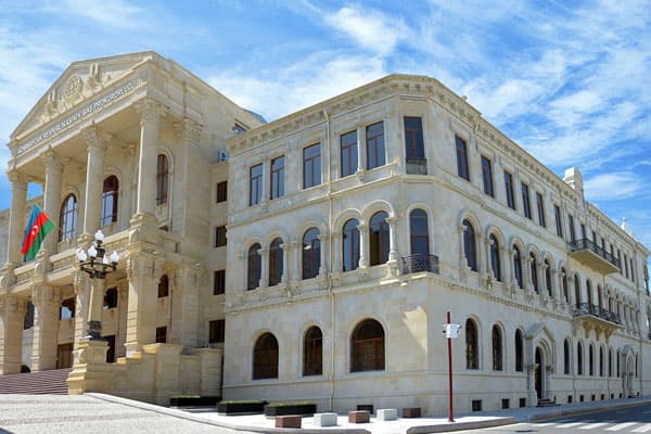 Baş Prokurorluqdan açıqlama: Emin Hüseynov sifarişlə öldürülüb?