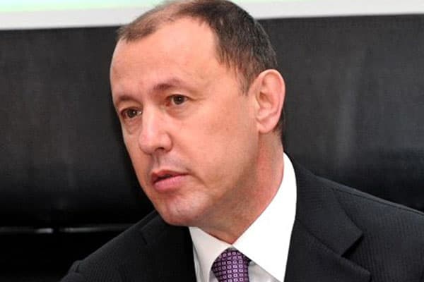 Keçmiş müavini Cahangir Hacıyevi məhkəmədə ittiham edib