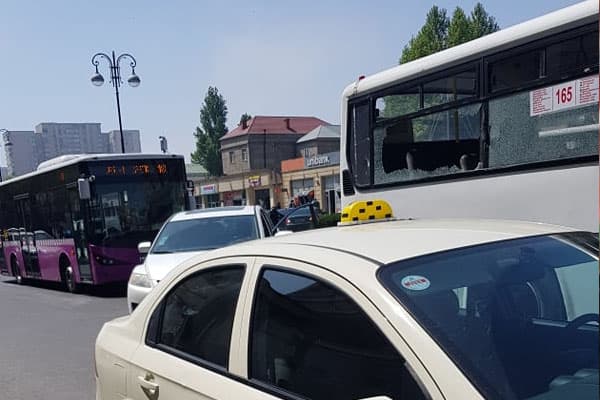 Bakıda daha bir avtobus qəzası (FOTOLAR)