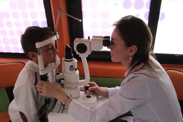 Azercell ilə dünyanı daha yaxşı görün (R)