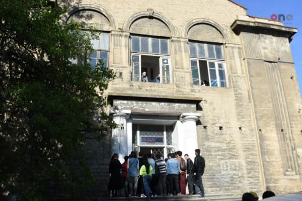 2 ay "Salaam Cinema"nın fəaliyyətinə müdaxilə edilməyəcək