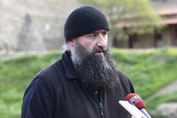 “David Qareci” monastırının baş keşişi danışdı