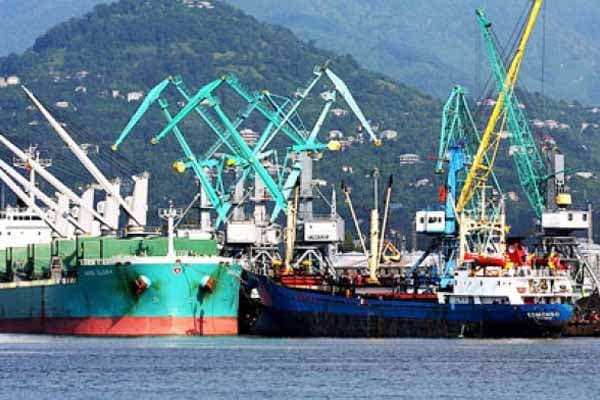 Bu limandan Azərbaycana yük daşımalarının həcmi açıqlandı