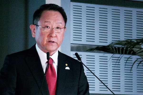 “Toyota”nın illik satış həcmi 30 trilyon yeni ötdü