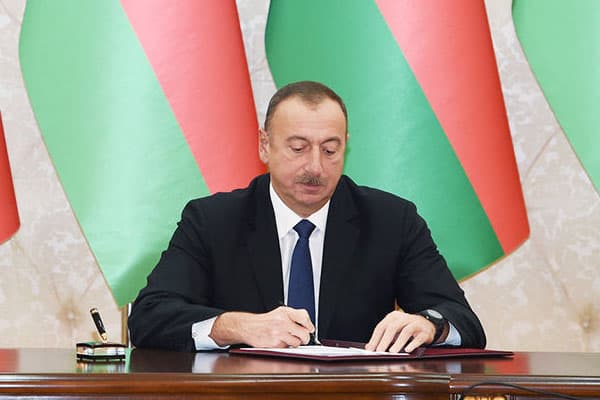 Bu şəxslərə Prezident təqaüdü ayrıldı (SƏRƏNCAM)
