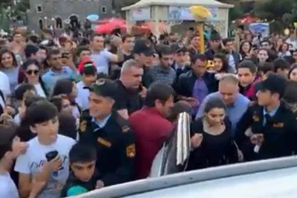 Damlaya Gəncədə hücum çəkdilər (VİDEO)