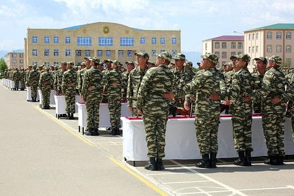 Naxçıvan qarnizonunun əsgərləri and içdi