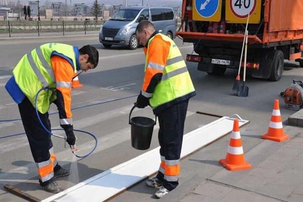 Bu yolda təmir işləri aparılır
