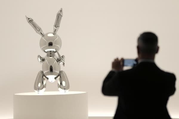 "Dovşan" 91,1 milyon dollara satıldı (FOTOLAR)