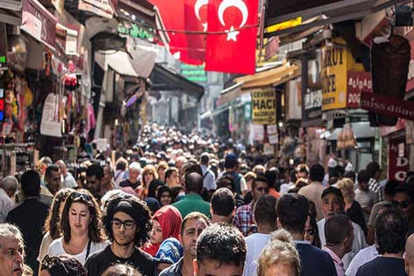 Azərbaycanda iş axtaran Türkiyə vətəndaşlarının sayı kəskin azaldı