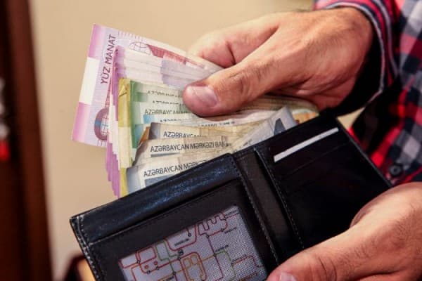 Azərbaycan əhalisinin gəlirləri 5,5% artıb