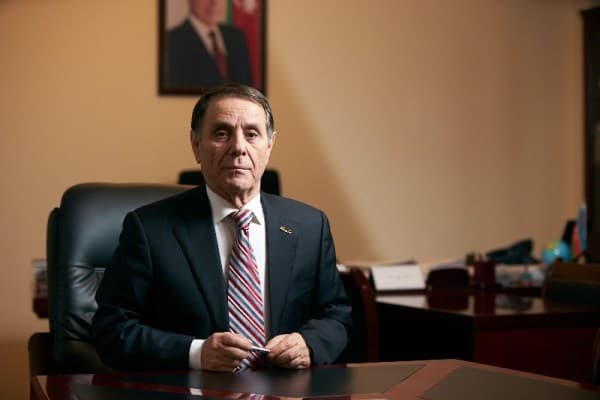 Novruz Məmmədovdan nazirliklə bağlı qərar