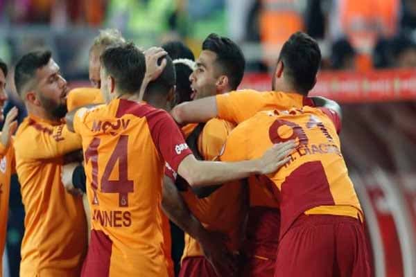 "Qalatasaray" Türkiyə Kubokunu qazandı - VİDEO