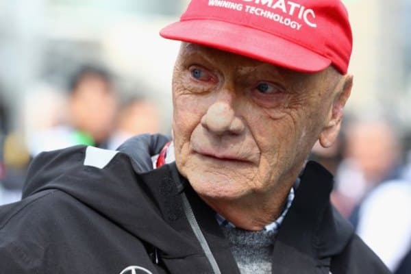 Əfsanəvi F1 pilotu vəfat etdi