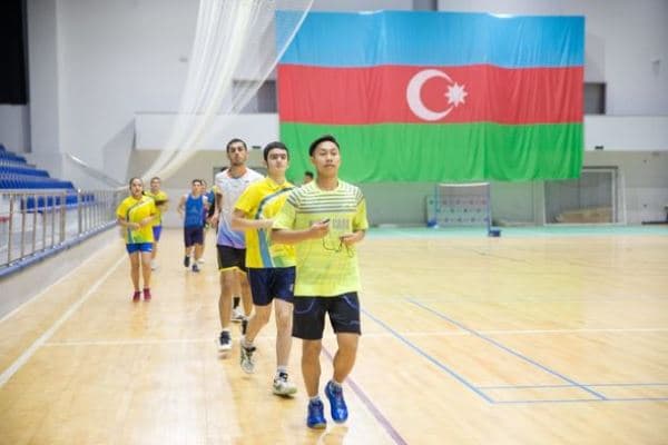 Bakı daha bir mötəbər yarış ərəfəsində (FOTO)