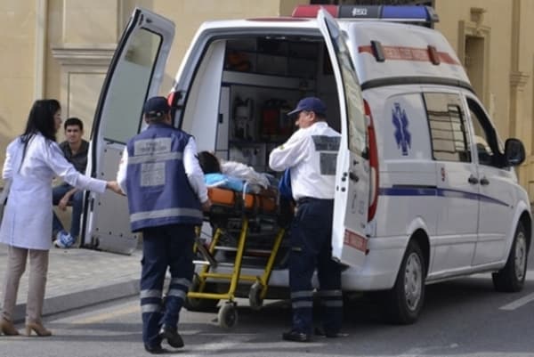 Qəzaya düşən tələbələrlə bağlı rəsmi məlumat: 2 nəfər ölüb, 2-si ağır vəziyyətdədir