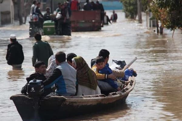 İranda təbii fəlakət qurbanlarının sayı artır