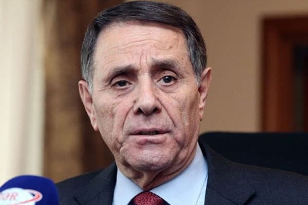 Baş nazir it, pişik saxlama qaydalarına dəyişiklik etdi