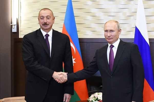 Vladimir Putin: "Azərbaycan aktual məsələlərin həllində mühüm rol oynayır"