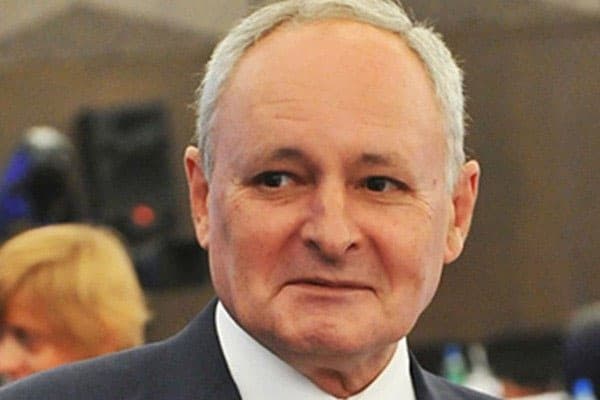 Bir poliklinikada 60 nəfər işdən çıxarıldı