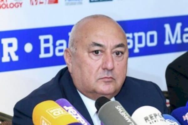 Yəhya Musayev Yavər Camalovun qaynını işdən çıxardı