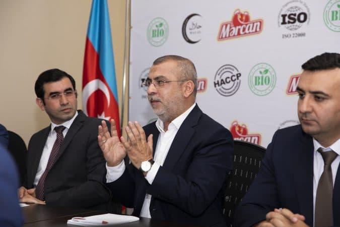Mərcan toyuqları halaldır, yoxsa… (CANLI YAYIM)