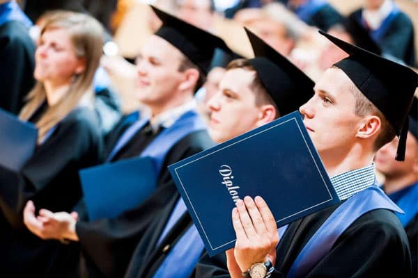 Nazirlikdən diplomların Türkiyədə tanınmaması ilə bağlı açıqlama